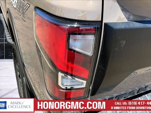 Used 2021 Nissan Titan PRO-4X w/ Pro-4x Convenience Package AWD/4WD image 24
