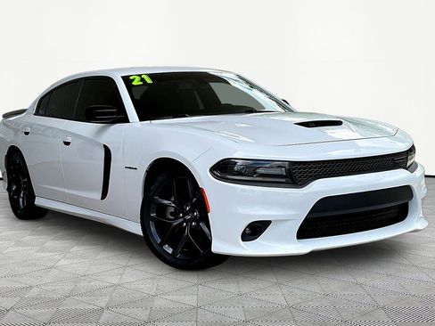 Used 2021 Dodge Charger R/T w/ Plus Group RWD image 3