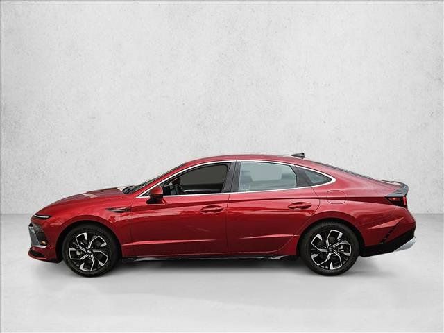 Used 2025 Hyundai Sonata SEL FWD image 9