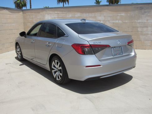 Used 2023 Honda Civic LX image 6