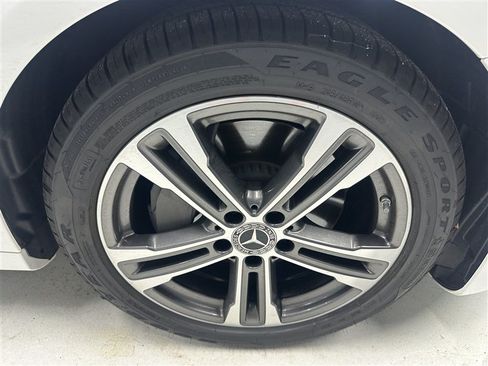 Used 2023 Mercedes-Benz E 350 4MATIC Sedan image 16