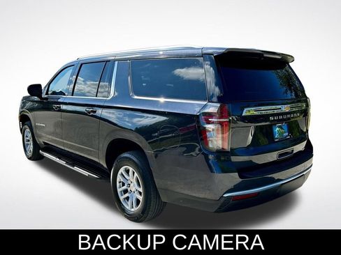 Used 2023 Chevrolet Suburban LT image 4