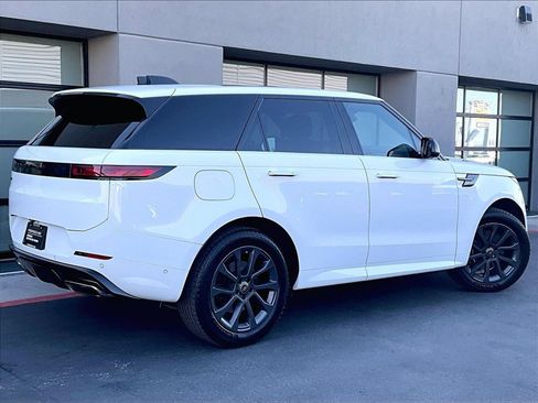 Used 2024 Land Rover Range Rover Sport Dynamic SE AWD/4WD image 7