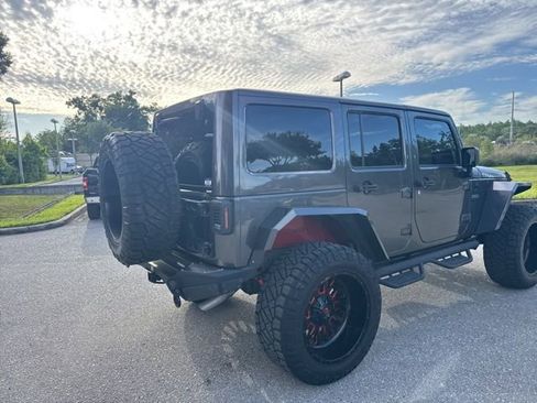 Used 2018 Jeep Wrangler Unlimited Rubicon AWD/4WD image 7