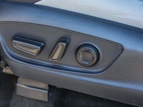 Certified 2025 Toyota Tacoma TRD Off-Road w/ TRD Off Road Upgrade Package image 13