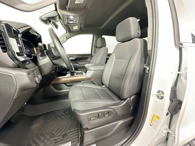 Used 2024 Chevrolet Silverado 1500 RST w/ Convenience Package II AWD/4WD image 19