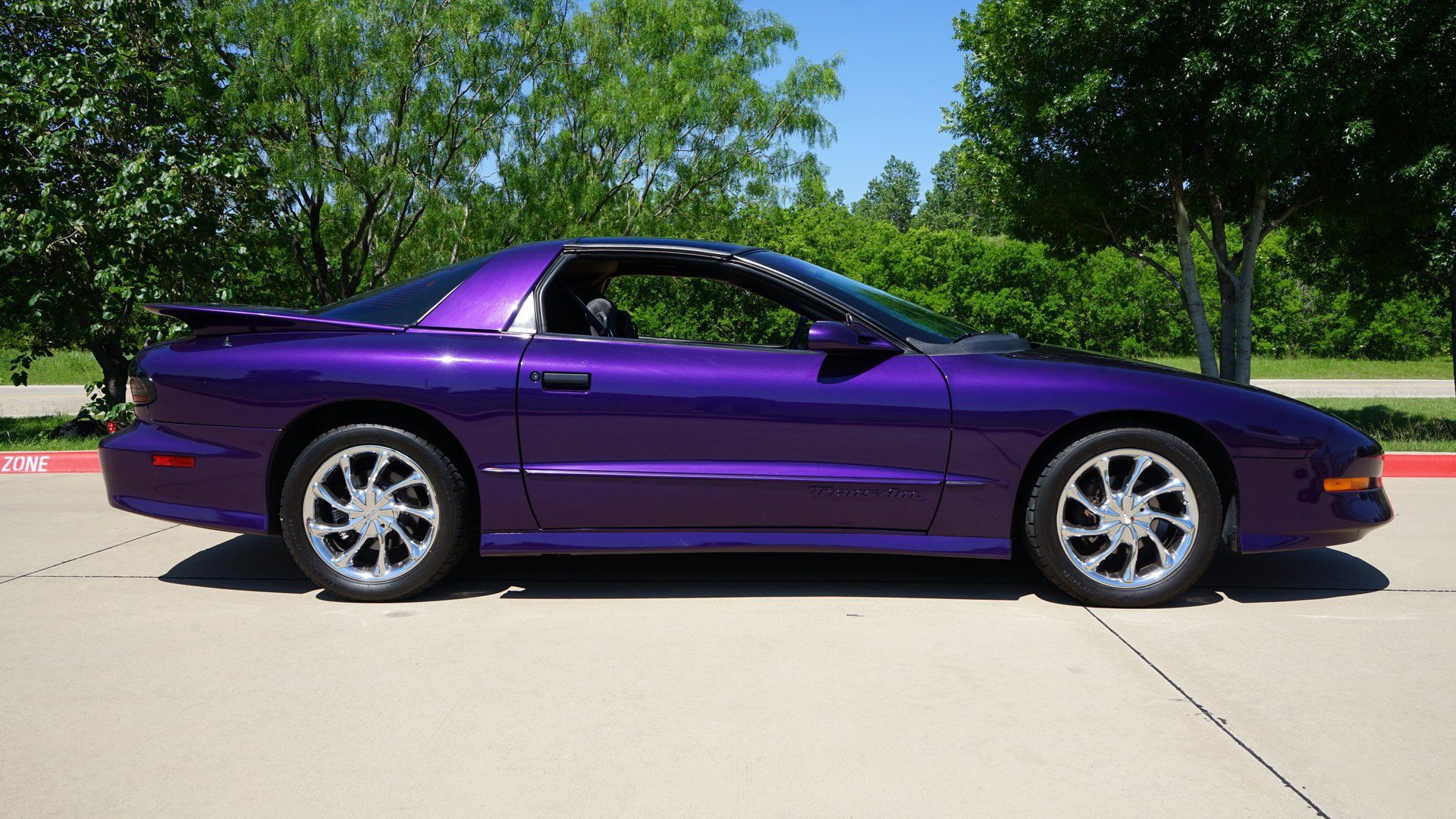 Used 1997 Pontiac Firebird Trans Am RWD image 18