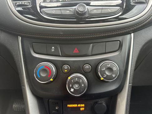 Used 2019 Chevrolet Trax LS w/ Tint and Cruise Package FWD image 19
