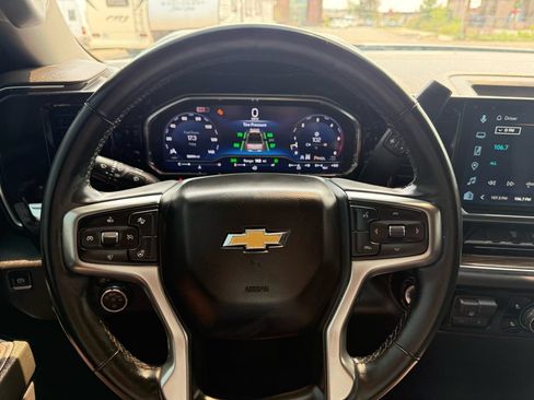 Used 2024 Chevrolet Silverado 2500 LT AWD/4WD image 16