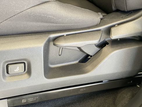 New 2026 Toyota Tacoma SR5 image 15