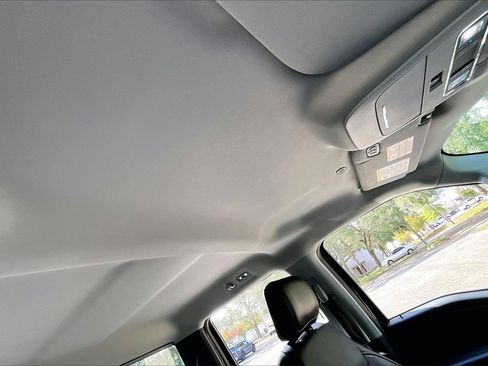 Used 2021 Ford F150 Lariat image 24