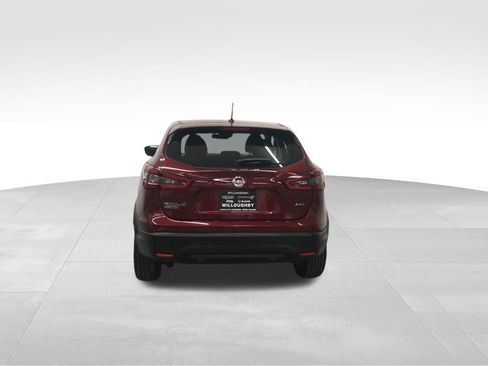 Used 2021 Nissan Rogue Sport S image 7