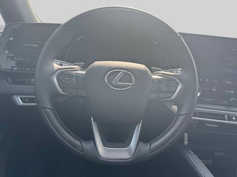Used 2025 Lexus RX 350 Premium w/ Kick Sensor & Tow Package AWD/4WD image 19