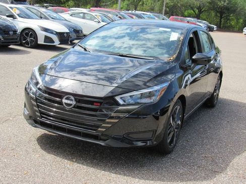 New 2025 Nissan Versa SR w/ Trunk Package image 6