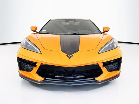 Used 2024 Chevrolet Corvette Stingray Convertible image 2