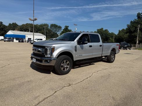 Used 2019 Ford F250 XLT w/ XLT Value Package AWD/4WD image 7