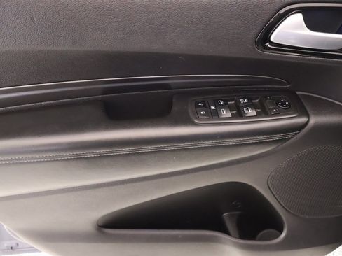 Used 2021 Dodge Durango SXT w/ 3rd Row Seating Group image 15