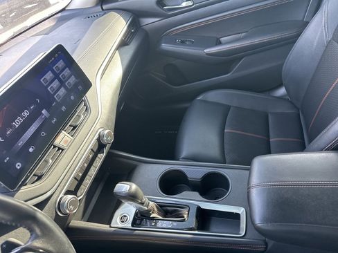 Used 2019 Nissan Altima 2.5 SR image 14