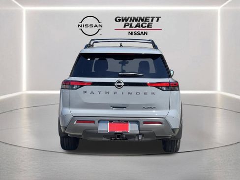 New 2026 Nissan Pathfinder Platinum FWD image 25