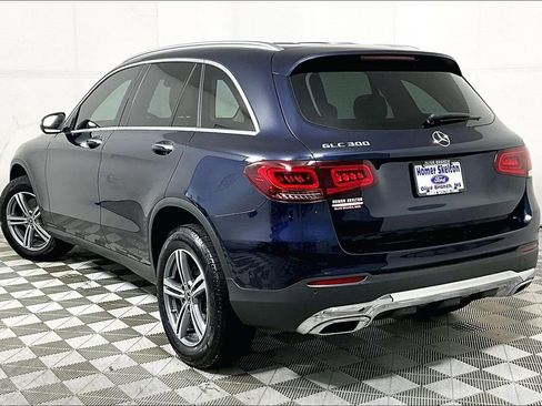 Used 2022 Mercedes-Benz GLC 300 w/ Premium Package Lite image 11