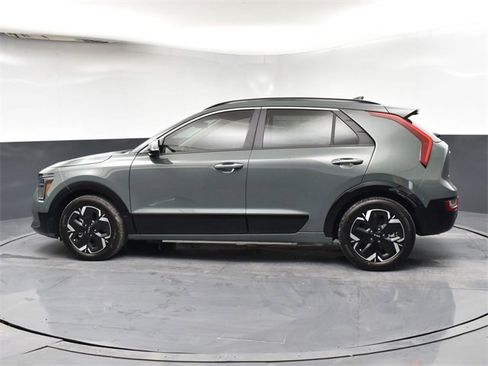 Used 2023 Kia Niro Wave image 5