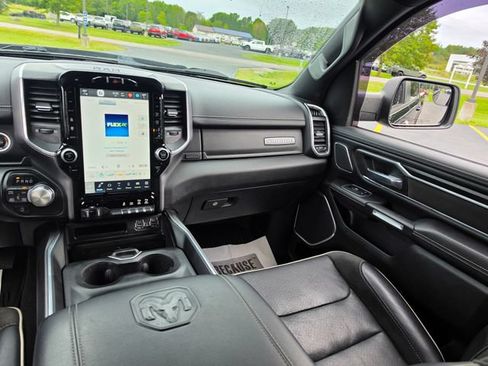 Used 2023 RAM 1500 Laramie AWD/4WD image 13