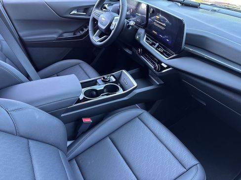 New 2026 Chevrolet Equinox LT FWD image 84