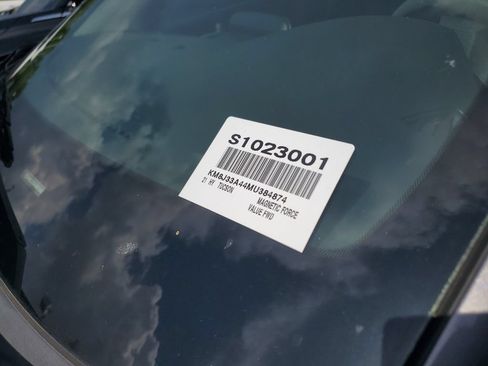 Used 2021 Hyundai Tucson Value FWD image 3