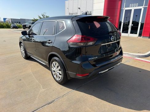 Used 2019 Nissan Rogue S FWD image 3