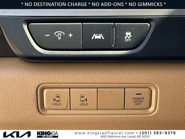 Used 2023 Kia Carnival LX FWD image 14
