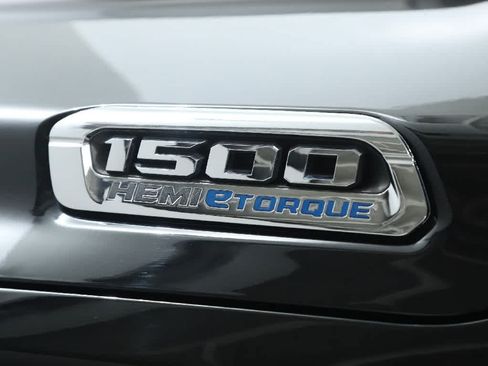 Used 2023 RAM 1500 Big Horn AWD/4WD image 38