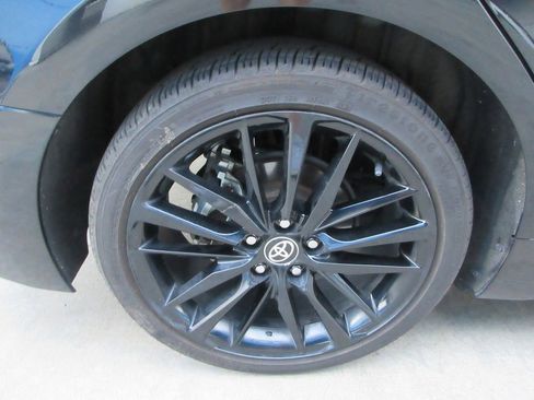 Used 2024 Toyota Camry XSE image 9