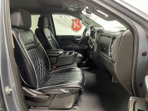 Used 2019 Chevrolet Silverado 1500 LT w/ All-Star Edition image 22