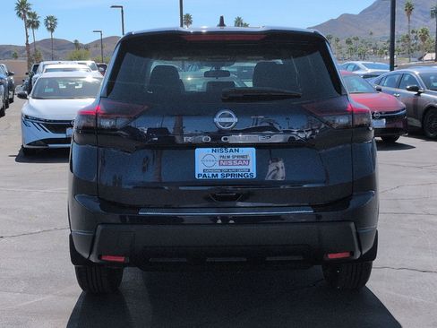 New 2026 Nissan Rogue SV FWD image 4