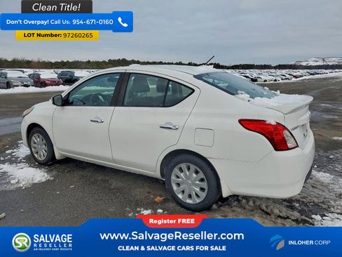 Used 2017 Nissan Versa SV FWD image 3