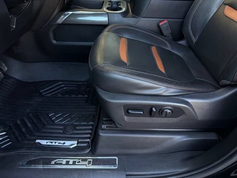 Used 2020 GMC Sierra 1500 AT4 w/ AT4 Premium Package AWD/4WD image 12