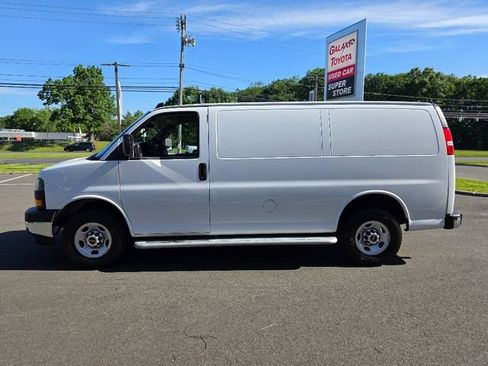 Used 2024 GMC Savana 2500 w/ Driver Convenience Package RWD image 4