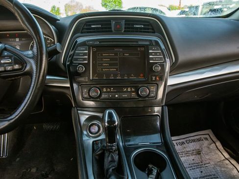Used 2020 Nissan Maxima 3.5 SL w/ Illumination Package FWD image 14