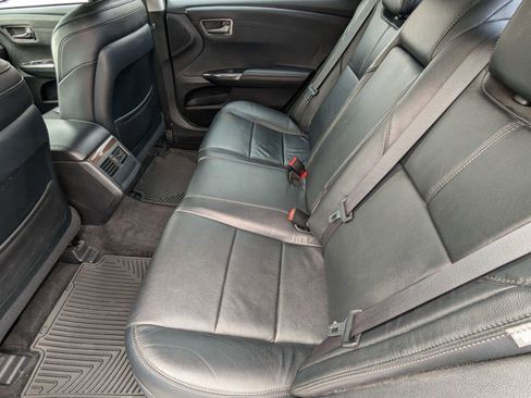 Used 2013 Toyota Avalon XLE image 22