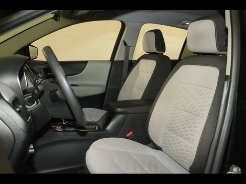 Used 2019 Chevrolet Equinox LS w/ LS Convenience Package AWD/4WD image 10