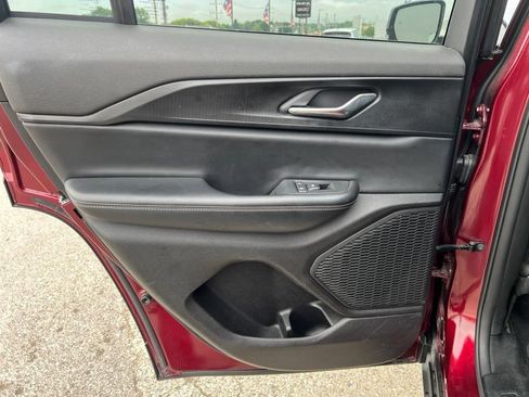 Used 2024 Jeep Grand Cherokee Altitude AWD/4WD image 36