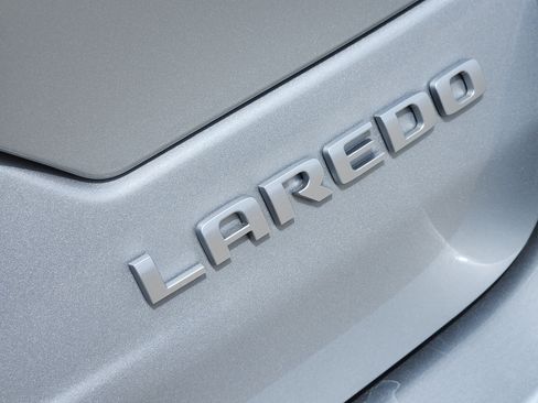 New 2026 Jeep Grand Cherokee Laredo AWD/4WD image 8