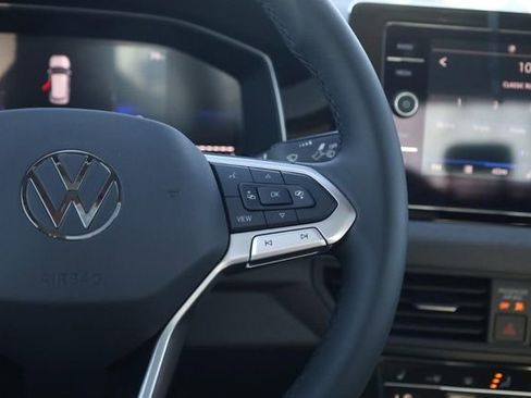 New 2026 Volkswagen Jetta SE image 8