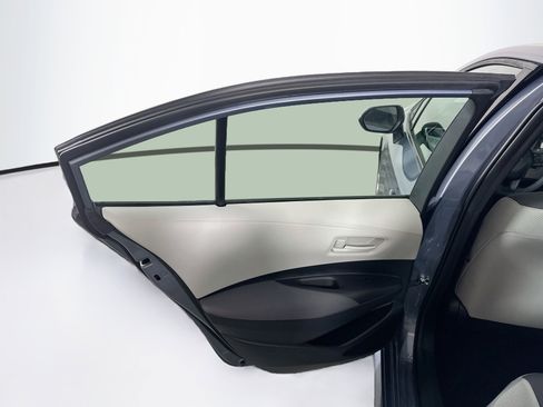 Used 2025 Toyota Corolla LE w/ Convenience Package FWD image 26