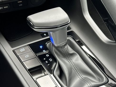 New 2026 Hyundai Elantra Sport FWD image 18