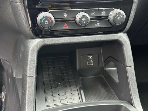 New 2025 Ford Ranger XLT w/ FX4 Off-Road Package AWD/4WD image 15