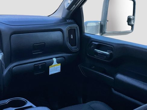Used 2024 Chevrolet Silverado 2500 Custom w/ Custom Value Package RWD image 21