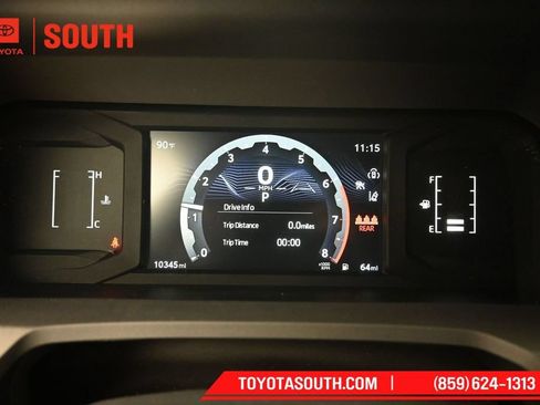 Used 2024 Toyota Tacoma SR5 AWD/4WD image 12