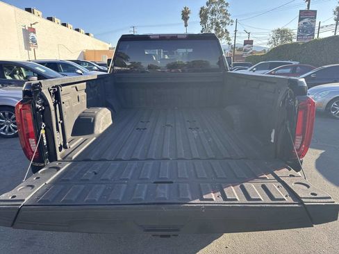 Used 2023 GMC Sierra 2500 AT4 w/ Gooseneck/5TH Wheel Package image 12
