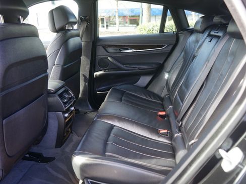 Used 2019 BMW X6 sDrive35i w/ M Sport Package image 22